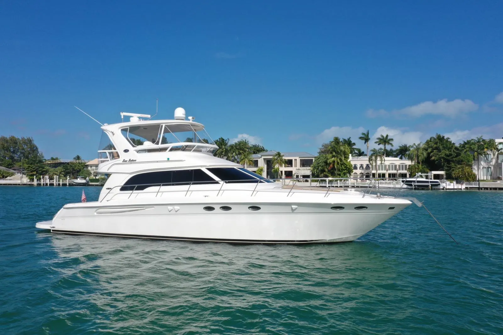 Allure 50, 50ft private charter boat - photo 1 of 16