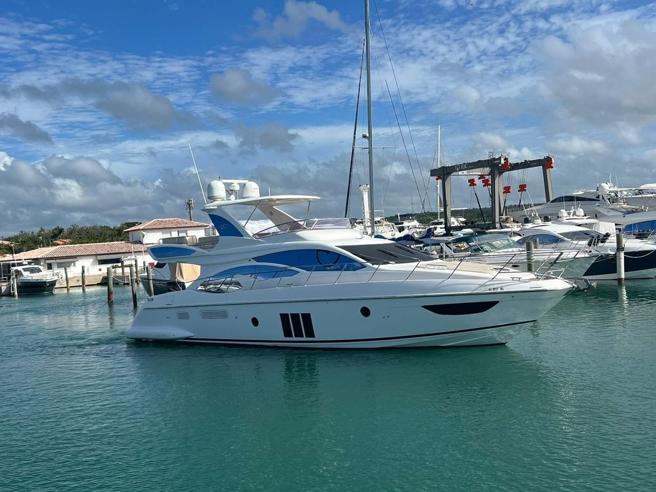 Azimut 60, 60ft private charter boat - photo 1 of 17
