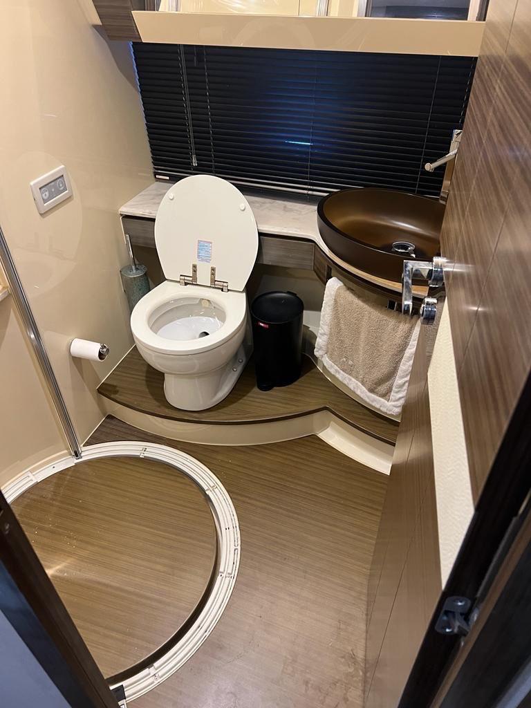 Azimut 60 photo 7