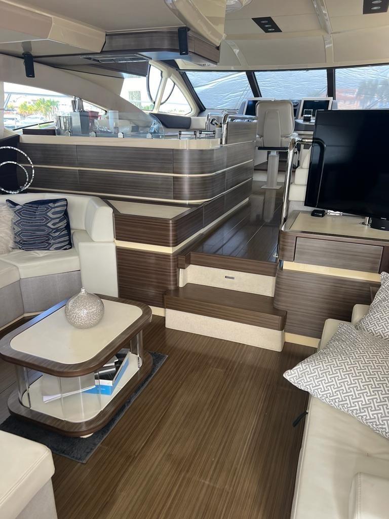 Azimut 60 photo 10