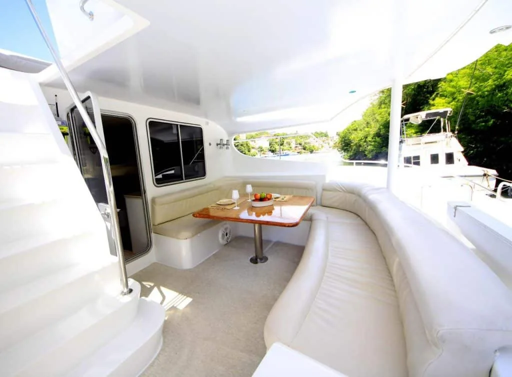 Catamaran Luna photo 2