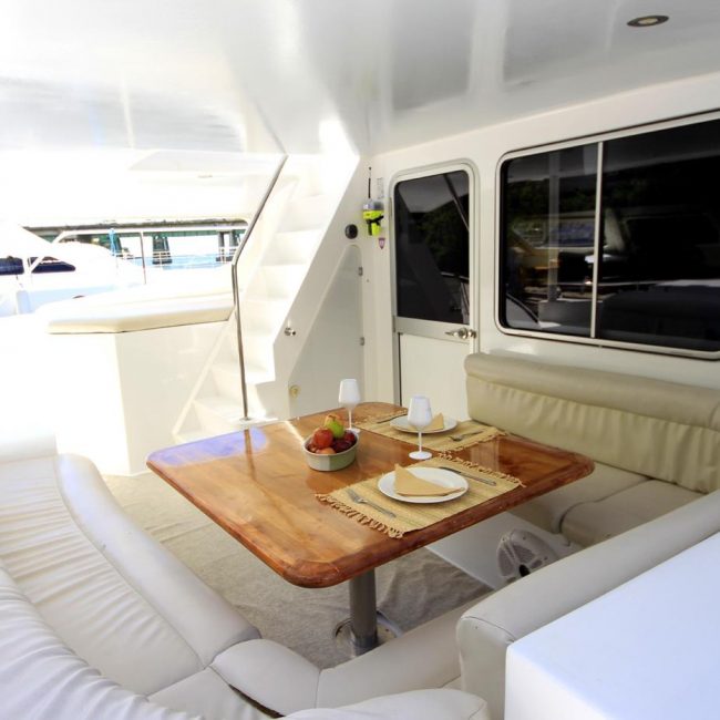 Catamaran Luna photo 3
