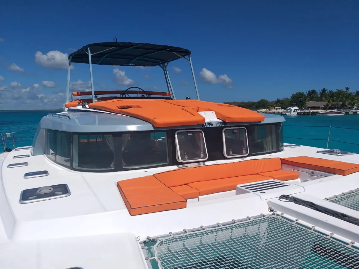 Catamaran Happy Times photo 3