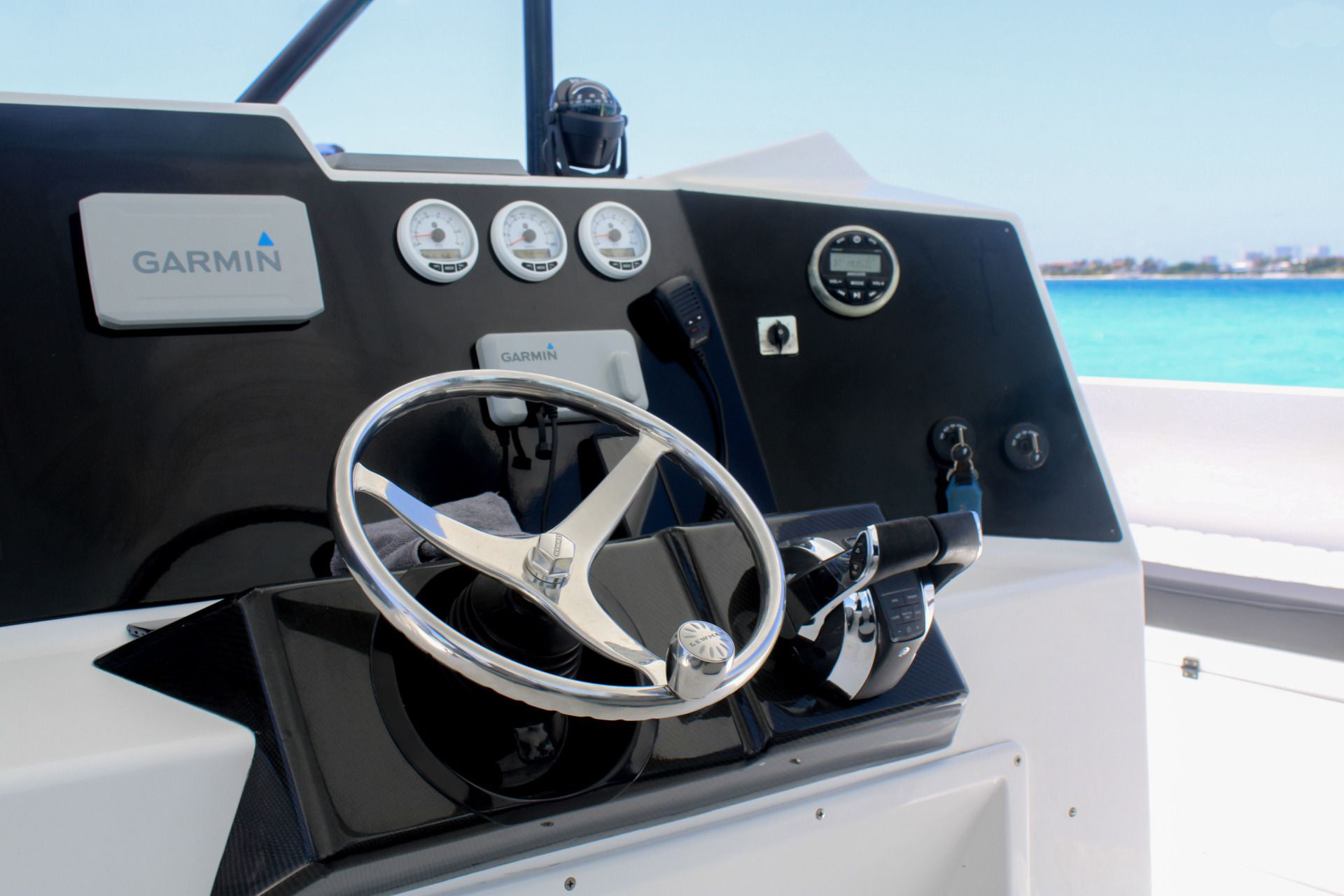 Catamaran Sea Joy photo 2
