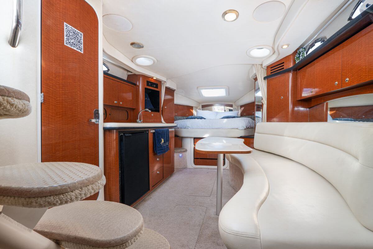 Sea Ray 340 photo 2
