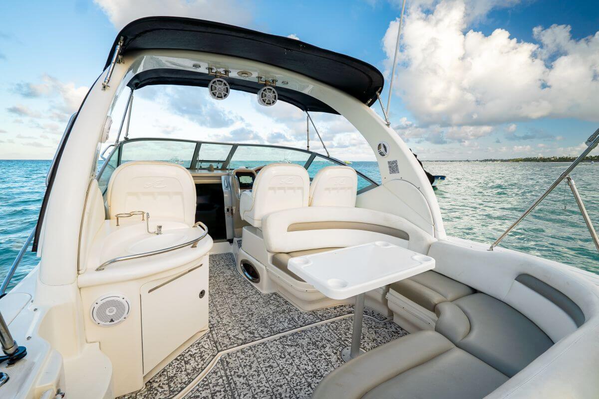Sea Ray 340 photo 11